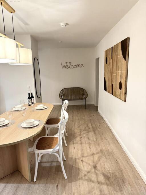 Apartment 2,5 Zimmer Ferienwohnung Fehmarn Mit Eigenem Parkplatz